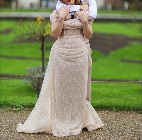 Brautkleid beige glitzernd